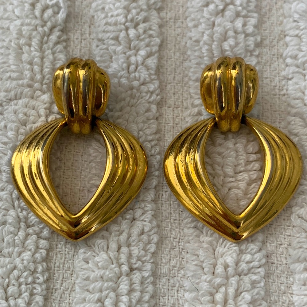 Vintage Gold Tone Earrings